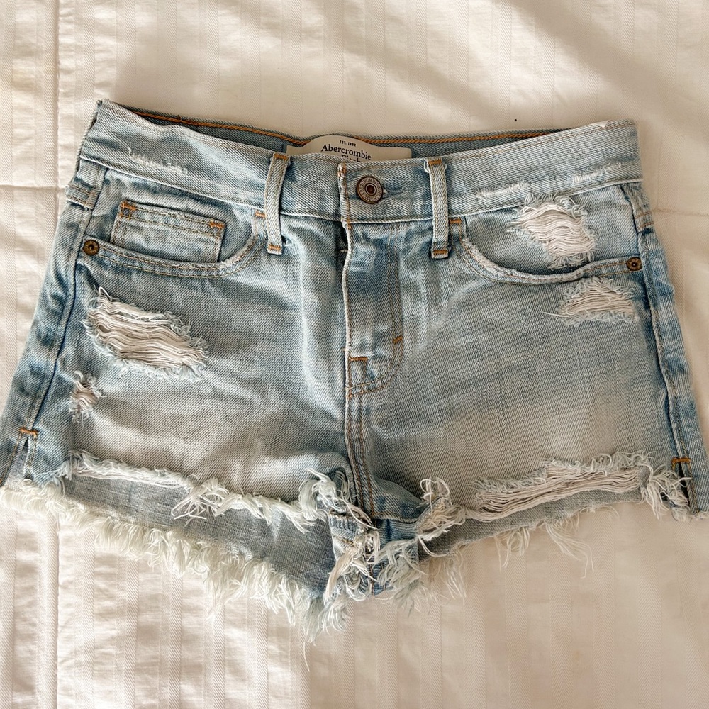 DENIM SHORT SHORTS